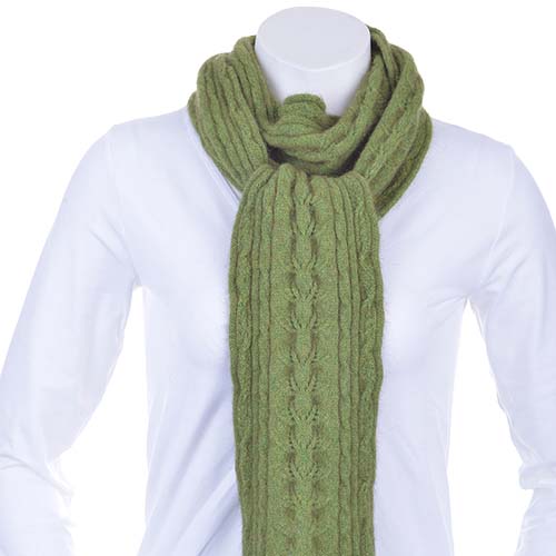 Cable scarf lime
