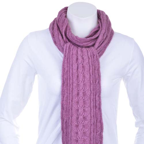 Cable scarf light purple